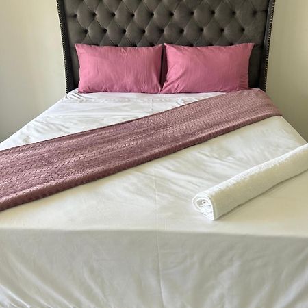 Chocolate City Guest House Ист-Лондон Экстерьер фото